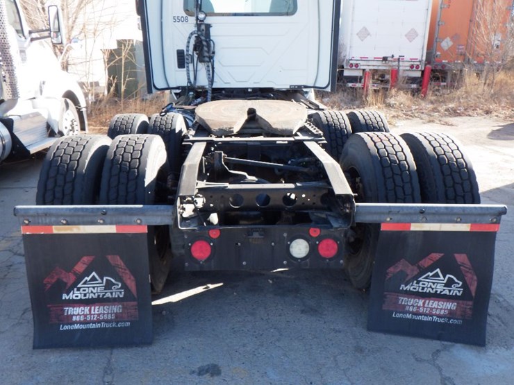 2017-international-prostar-image-8