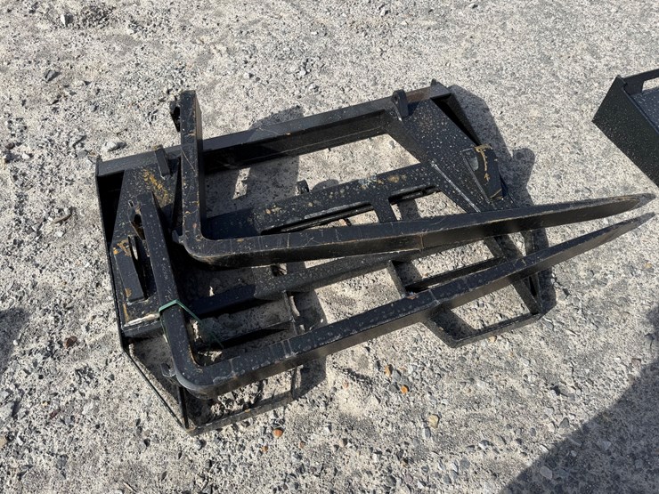 #22782-•-unused-agt-isocpf48-6600-ff-48"-wheel-loader-forks-image-1