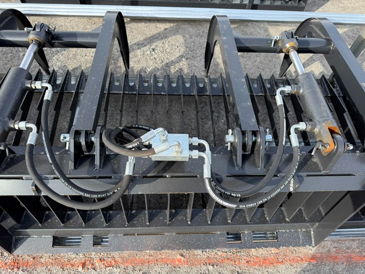 #2065-•-unused-jct-80"-skid-steer-rock-grapple-bucketinv#-36012-image-6