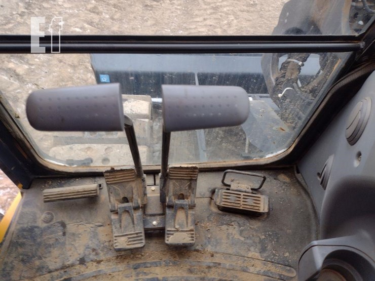 2021-deere-85g-image-8