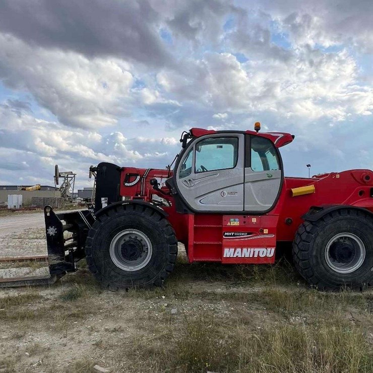2016 Manitou MHT10230 50,000lb. 4x4 Rough Terrain Telehandler