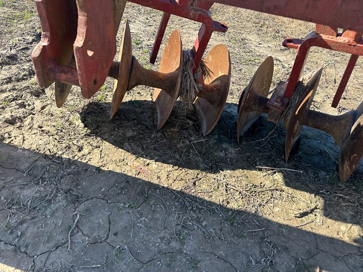 #35268-•-levee-plow-image-12