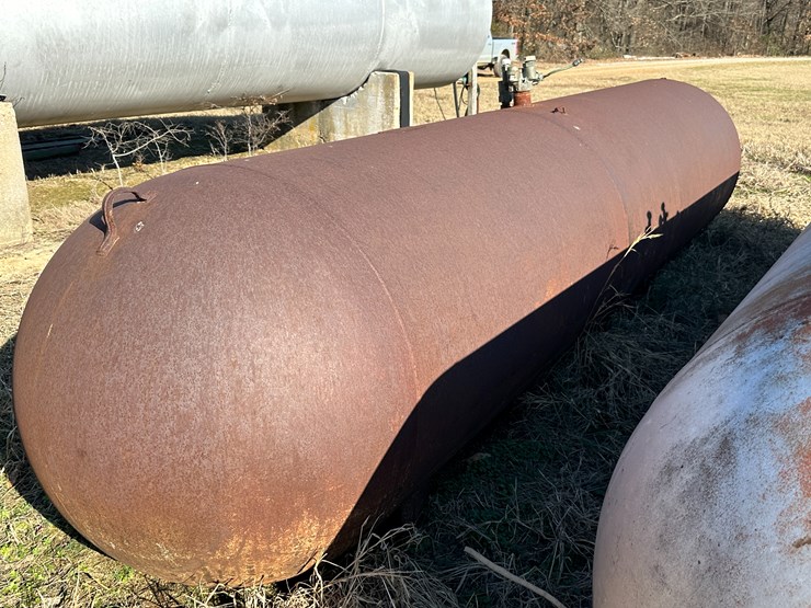 #35826-•-delta-tank-mfg-~1,000-gallon-tank-image-3