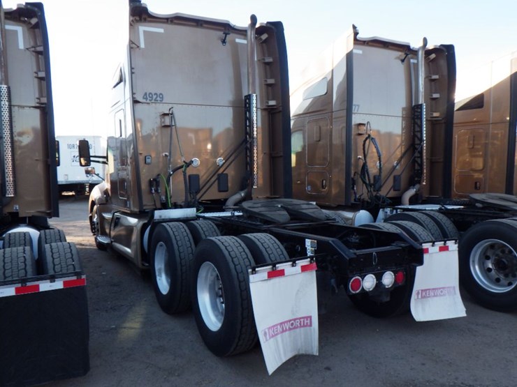 2022-kenworth-t680-image-15