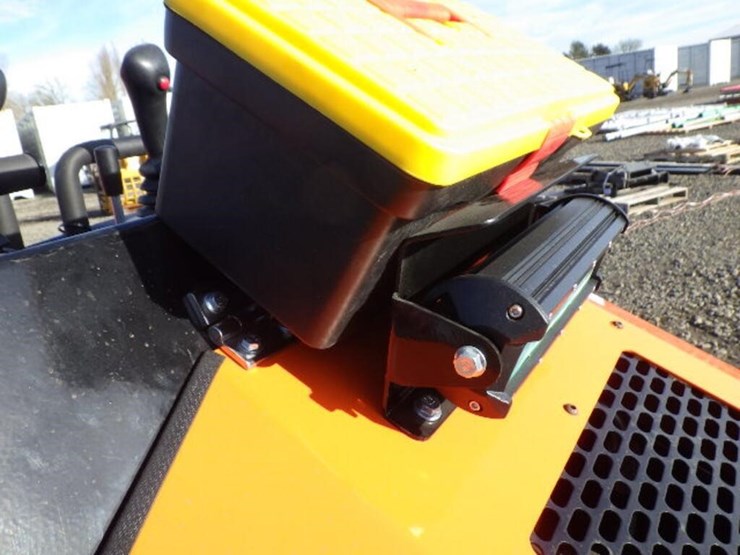 2025-sdlool-v1000-skid-steer-tracked-loader-image-19