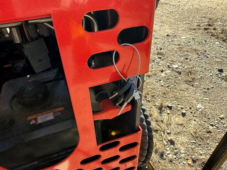 #22789-•-unused-agt-ysrt14-stand-on-tracked-loader-ysrt142025l102793-image-14