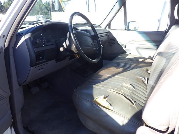 1995-ford-f150-image-16