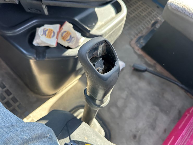 1998-volvo-vn-image-60