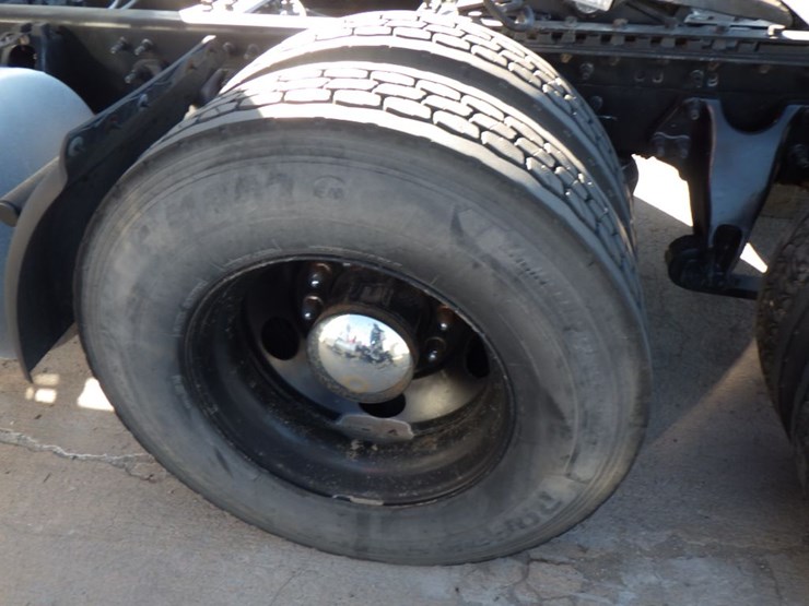 2017-international-prostar-image-14