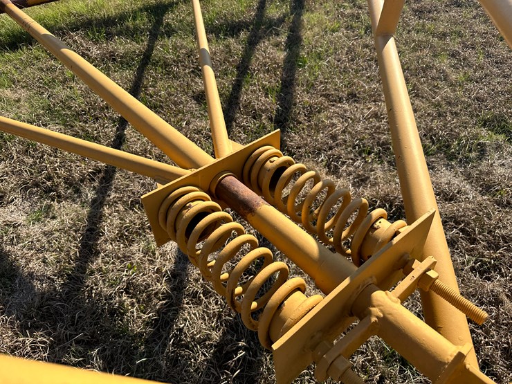 #35815-•-18'x52'-land-plane-image-24