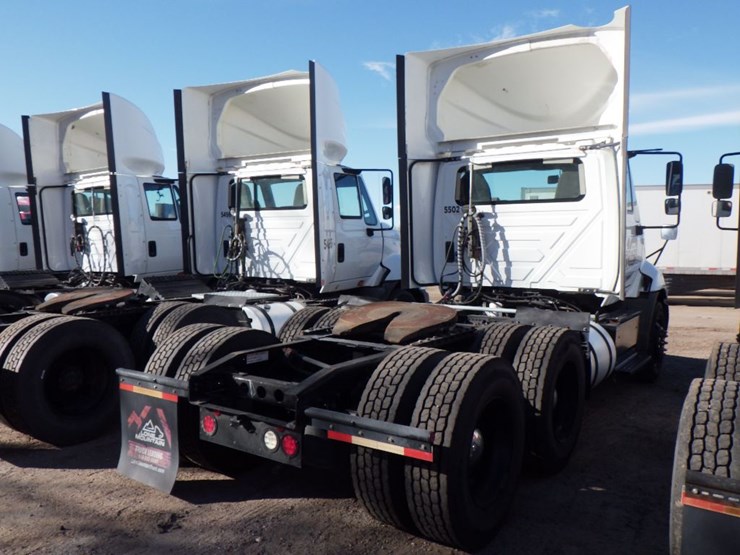 2017-international-prostar-image-7