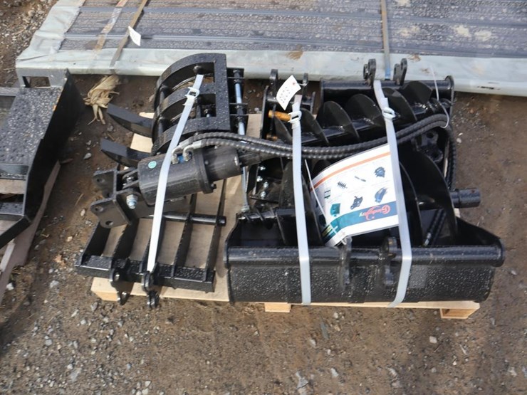 agt-set-of-mini-excavator-attachements-image-4