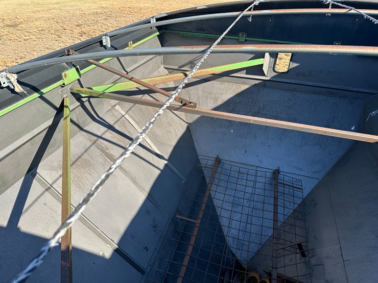 #35812-•-brent-grain-cart-image-46