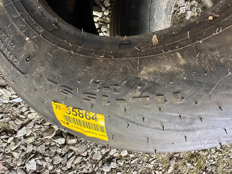 #35864-•-11l-15-&-9.5l-14-tire-image-3