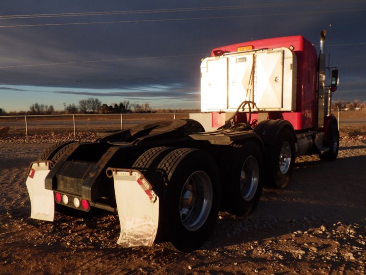 2014-kenworth-t800-image-10