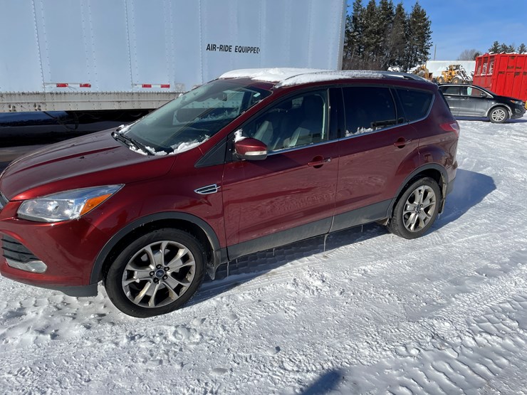 2014-ford-escape-titanium-image-13
