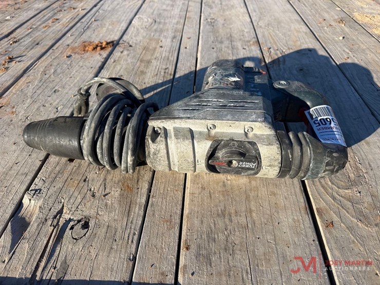 bosch-electric-hammer-drill-image-2