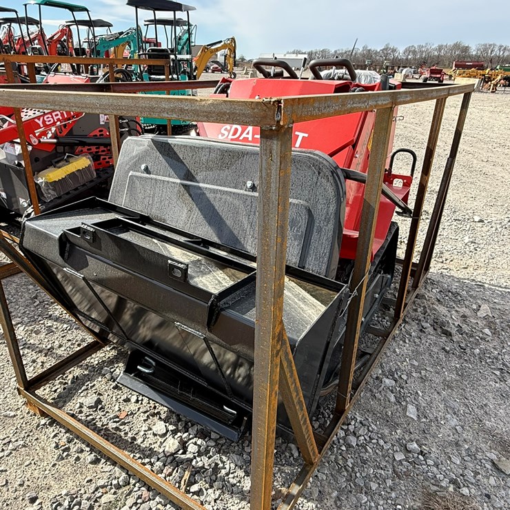 #22796 • Unused AGT SDA-140T Crawler Loader SDA140T25L1029814