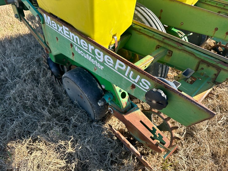 35257-john-deere-12-image-39