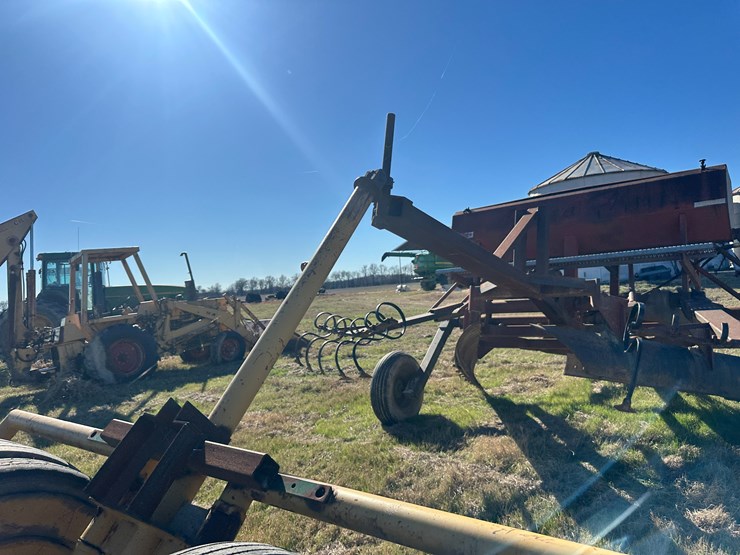 #35253-•-levee-hog-levee-squeeze-w/seeder-and-wheel-type-levee-packer-image-42