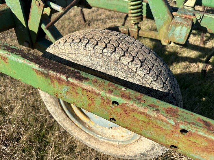 #35833-•-16'-chisel-plow-image-8