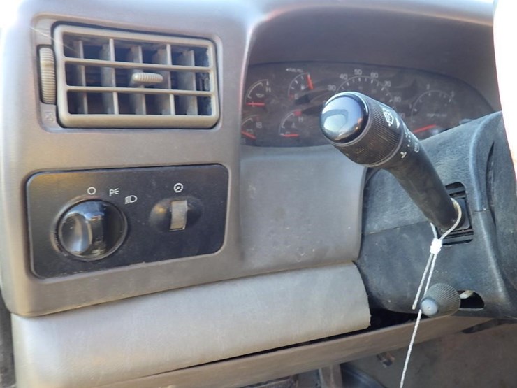 2001-ford-f450-image-27