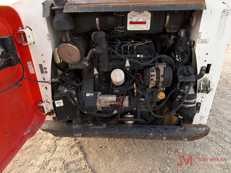 2019-bobcat-t590-image-10