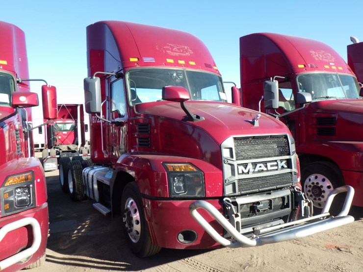 2020-mack-an64t-image-4