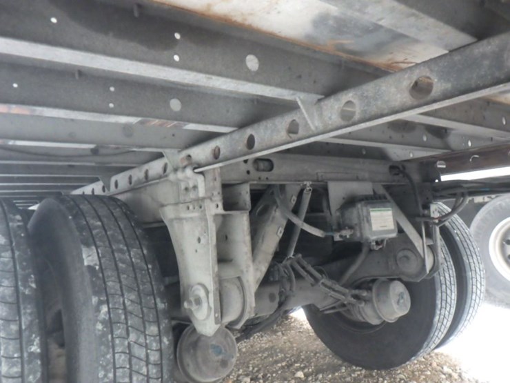 2016-utility-3000r-image-6