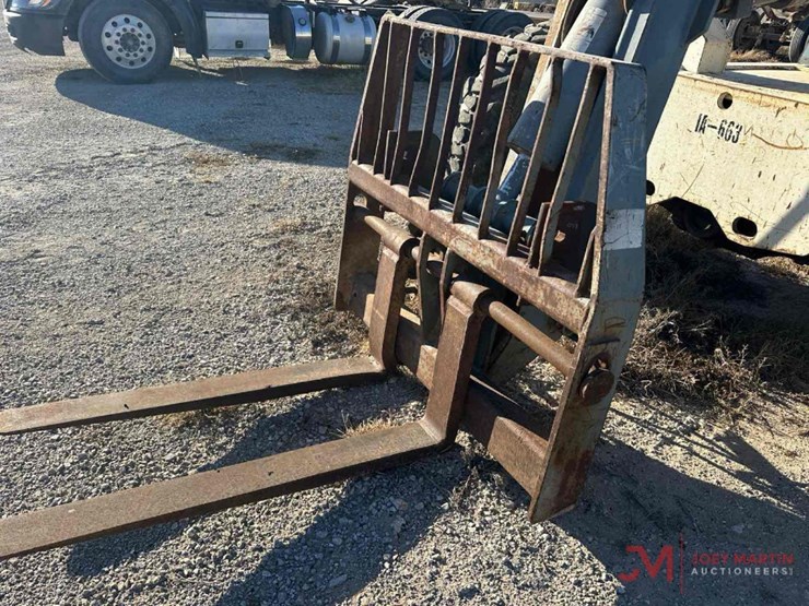 terex-th842-image-11