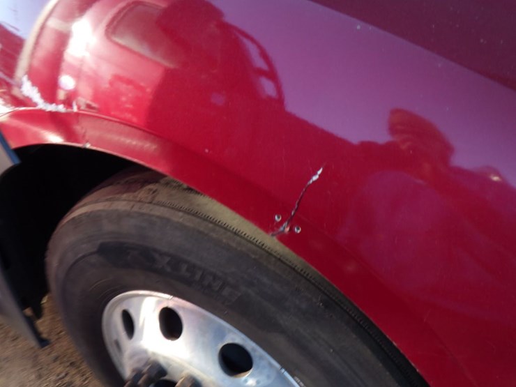 2022-volvo-vnl-300-image-6