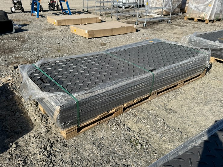 #33665-•-lot-of-ground-protection-mats-image-2