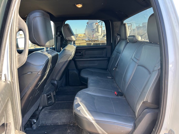 2022-dodge-2500-image-9