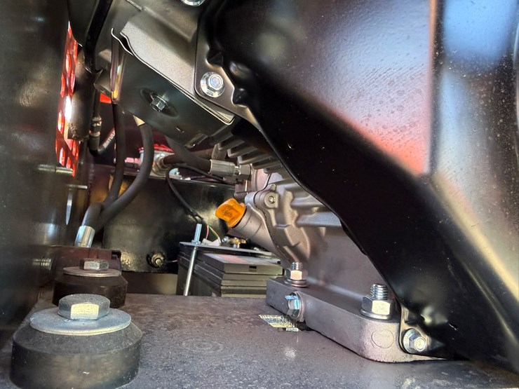 #22789-•-unused-agt-ysrt14-stand-on-tracked-loader-ysrt142025l102793-image-18