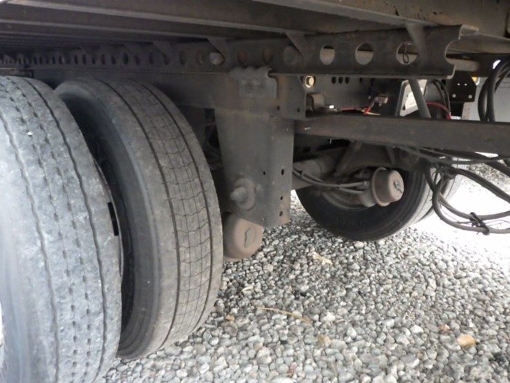 2016-strick-van-image-7