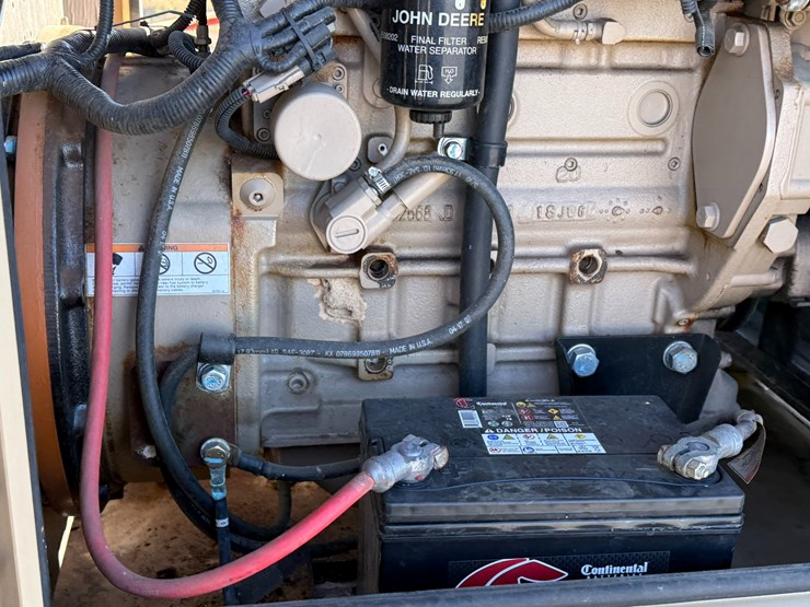 2007-john-deere-4024t-image-17