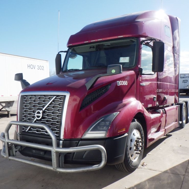 2020 VOLVO VNL 760