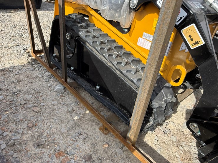 #85-•-unused-agt-mx-mrt14-stand-on-skid-steer-loader-mxmrt142025000992-inv#-35729-image-6