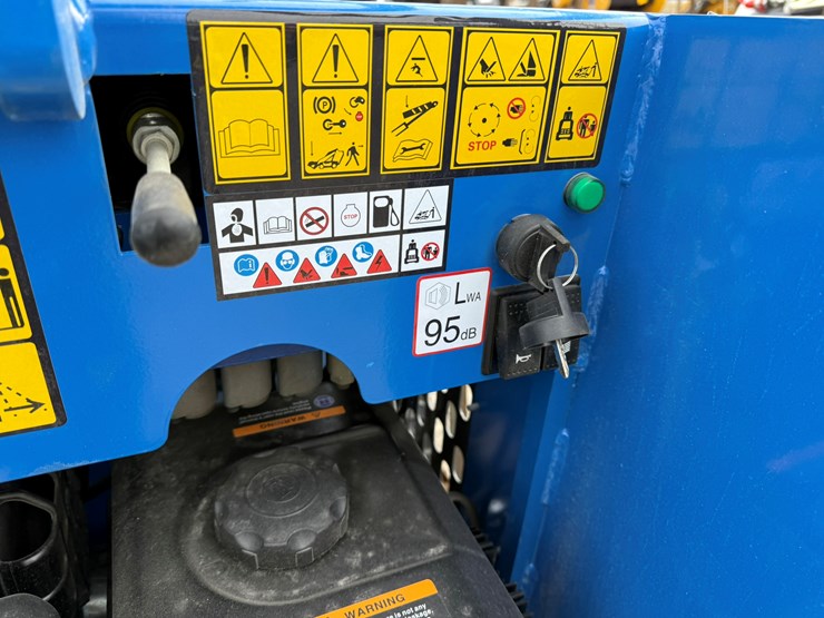 #97-•-unused-agt-mx-mrw14-stand-on-skid-steer-loader-mxmrw142025000732-inv#-35086-image-27