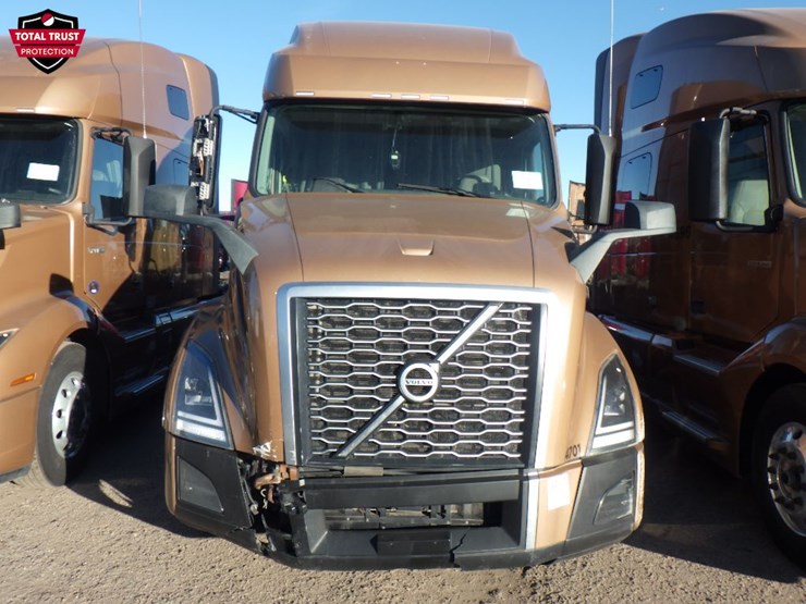 2023-volvo-vnl-760-image-3