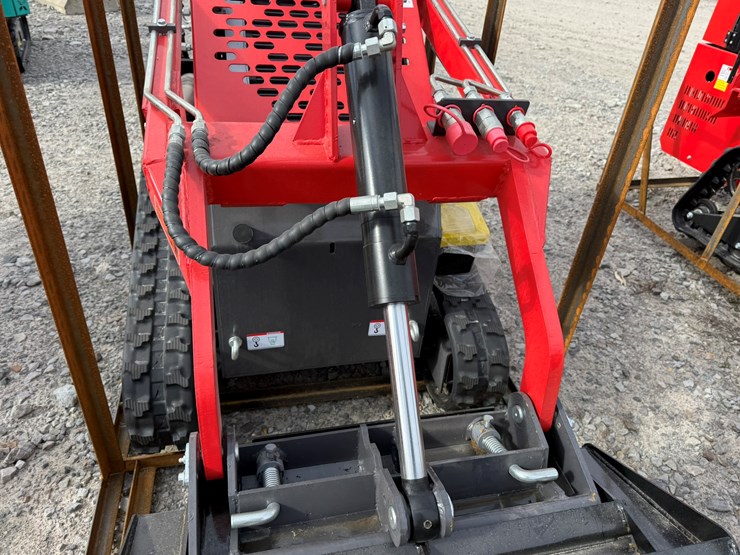 #22787-•-unused-agt-ysrt114-stand-on-tracked-loader-ysrt142025l110321-image-20