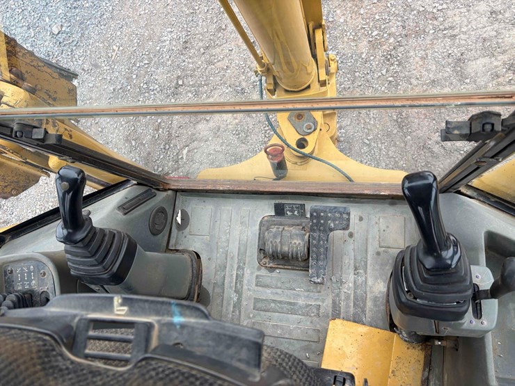 caterpillar-420d-it-image-16