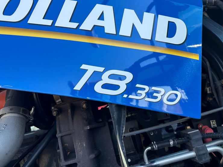 2014-new-holland-t8.330-image-50