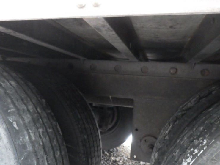 2012-utility-3000r-image-18