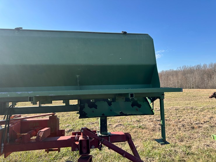 #35840-•-tandem-levee-plow-w/seed-box-image-22