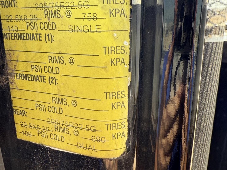 international-workstar-7400-image-14