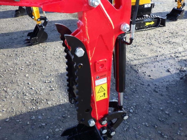 2025-vicsec-13c-hydraulic-excavator-image-13