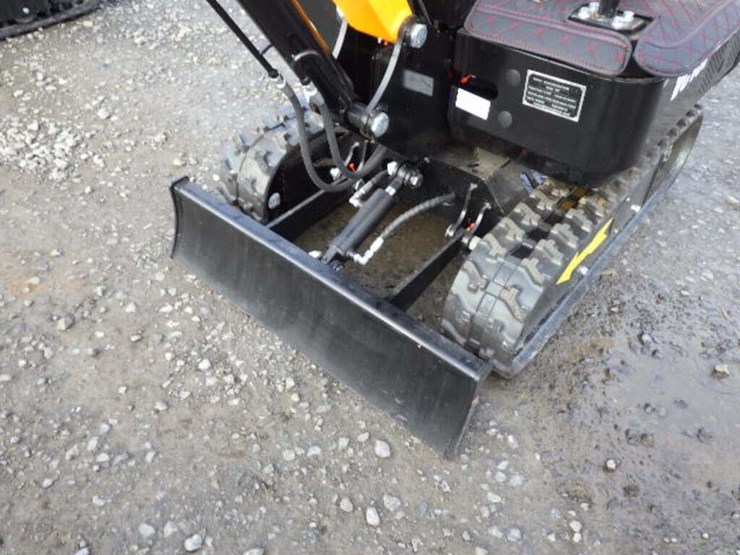 2025-vicsec-15p-hydraulic-excavator-image-9