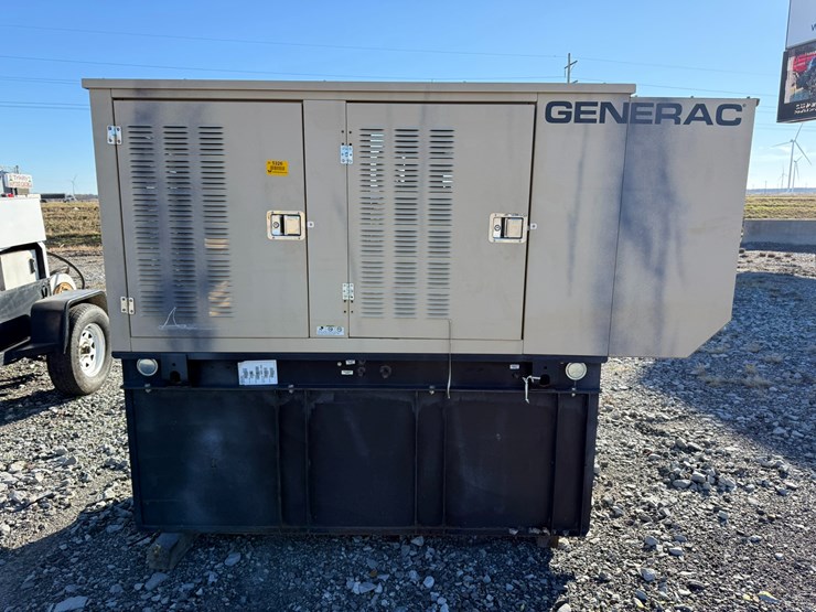 2007-john-deere-4024t-image-28