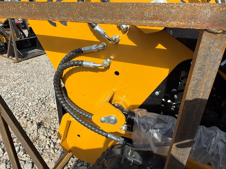 #85-•-unused-agt-mx-mrt14-stand-on-skid-steer-loader-mxmrt142025000992-inv#-35729-image-8